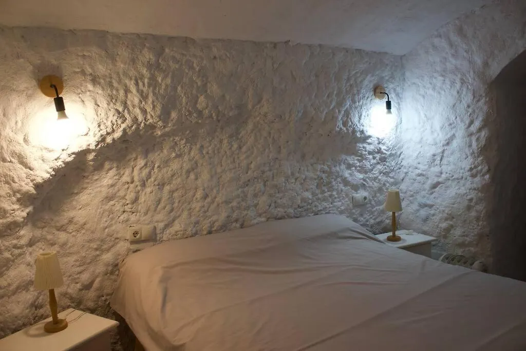 Holiday home Rentitspain El Rincon, Casa Cueva En Guadix